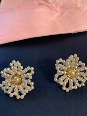 Pearl Bead Floral Statement Earrings - Gold & Cream